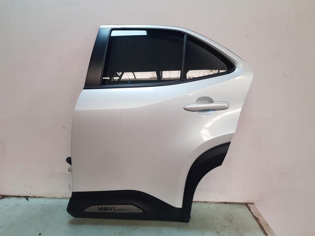PORTE GAUCHE ARRIÈRE Toyota Yaris Cross (PB1 / PJ1), Utilisé, Arrière, Toyota, Porte
