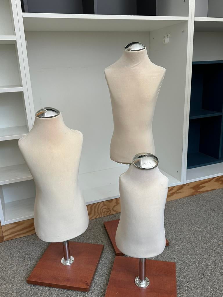 3 etalagepoppen kinderen, Ophalen, Gebruikt