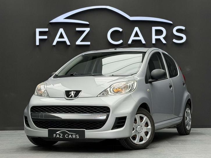 Peugeot 107 1.0i Trendy * RADIO&CD + PROPRE + GARANTIE *, Autos, Peugeot, Entreprise, Achat, ABS, Airbags, Ordinateur de bord