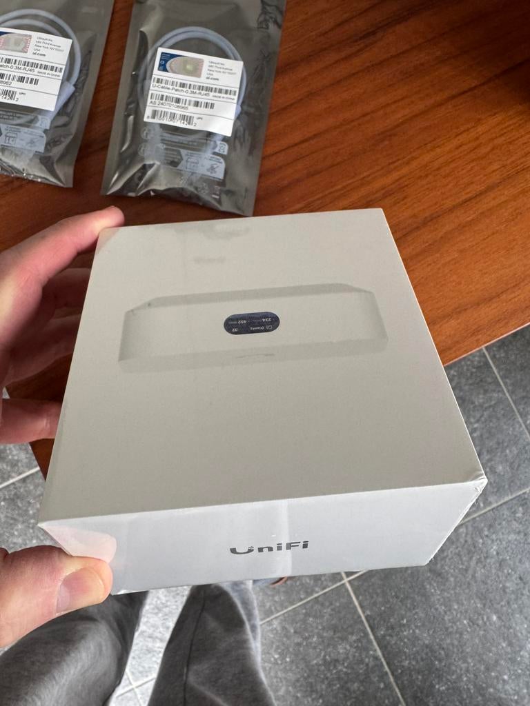 Ubiquiti UniFi Express, Computers en Software, Netwerk switches, Nieuw, Ophalen