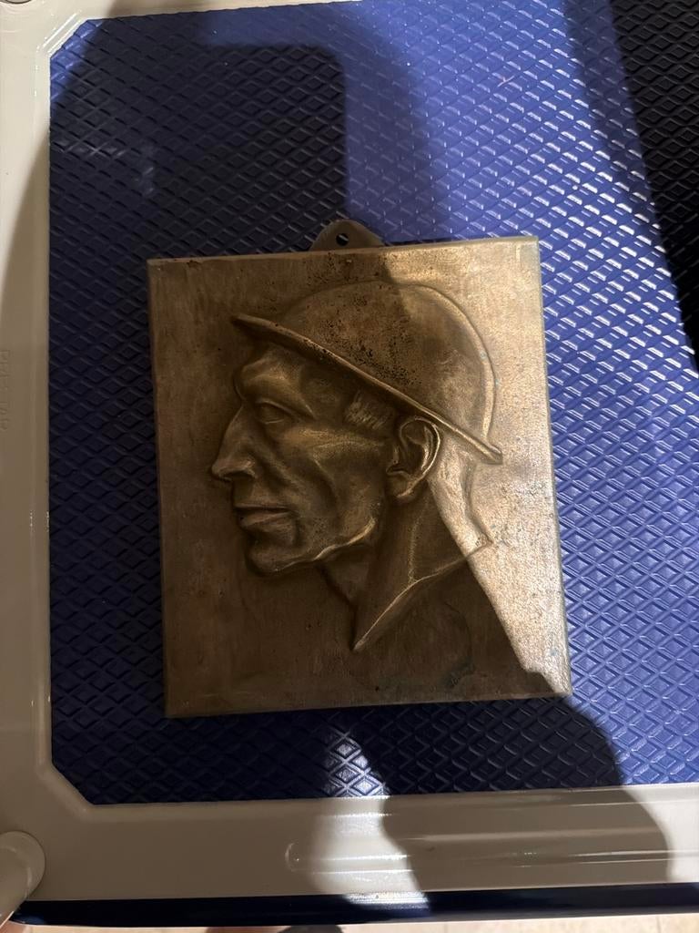 Vintage bronzen/messing wandplaquette mijnwerker, Ophalen, Brons