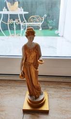 Statue de femme, Enlèvement