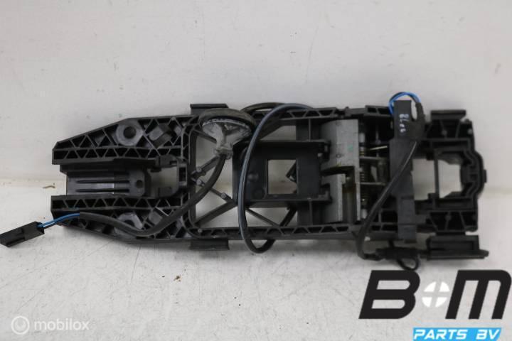 Portiergreepsteun links VW Golf 6 cabrio 5C5837885D, Auto-onderdelen, Carrosserie, Gebruikt