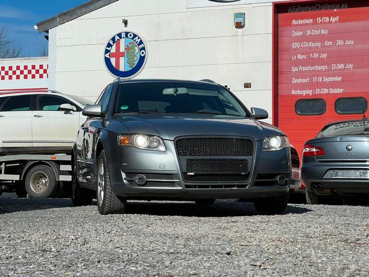 Audi A4/Automatique/essence/155.000 km, Autos, Audi, Entreprise, A4, Cruise Control, Essence, Euro 4, Break, Automatique, Enlèvement