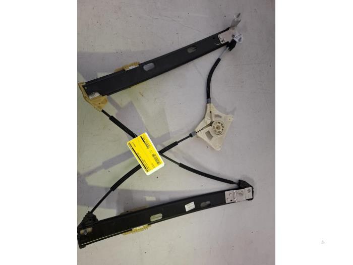 Mécanique vitre 4portes avant gauche d'un Volkswagen Polo, Autos : Pièces & Accessoires, Volkswagen, -, 3 mois de garantie, Utilisé