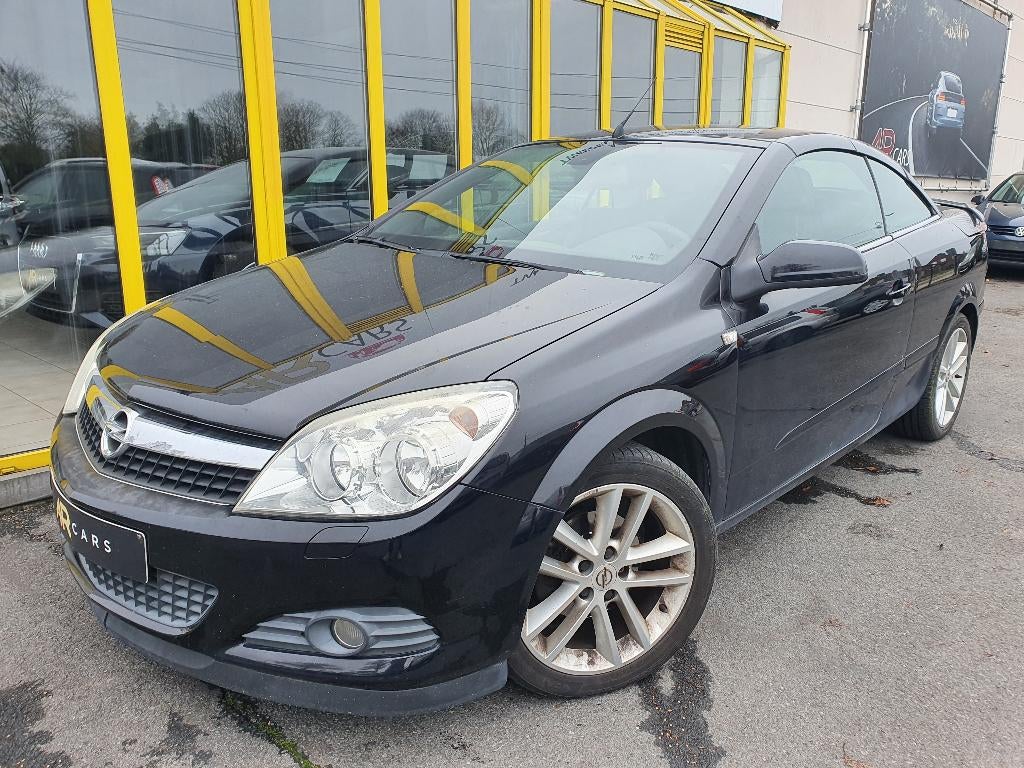 Opel Astra Cabrio/1.6 essence/manuel/223,544 km/2008, Autos, Opel, Entreprise, Astra, ABS, Airbags, Air conditionné, Bluetooth