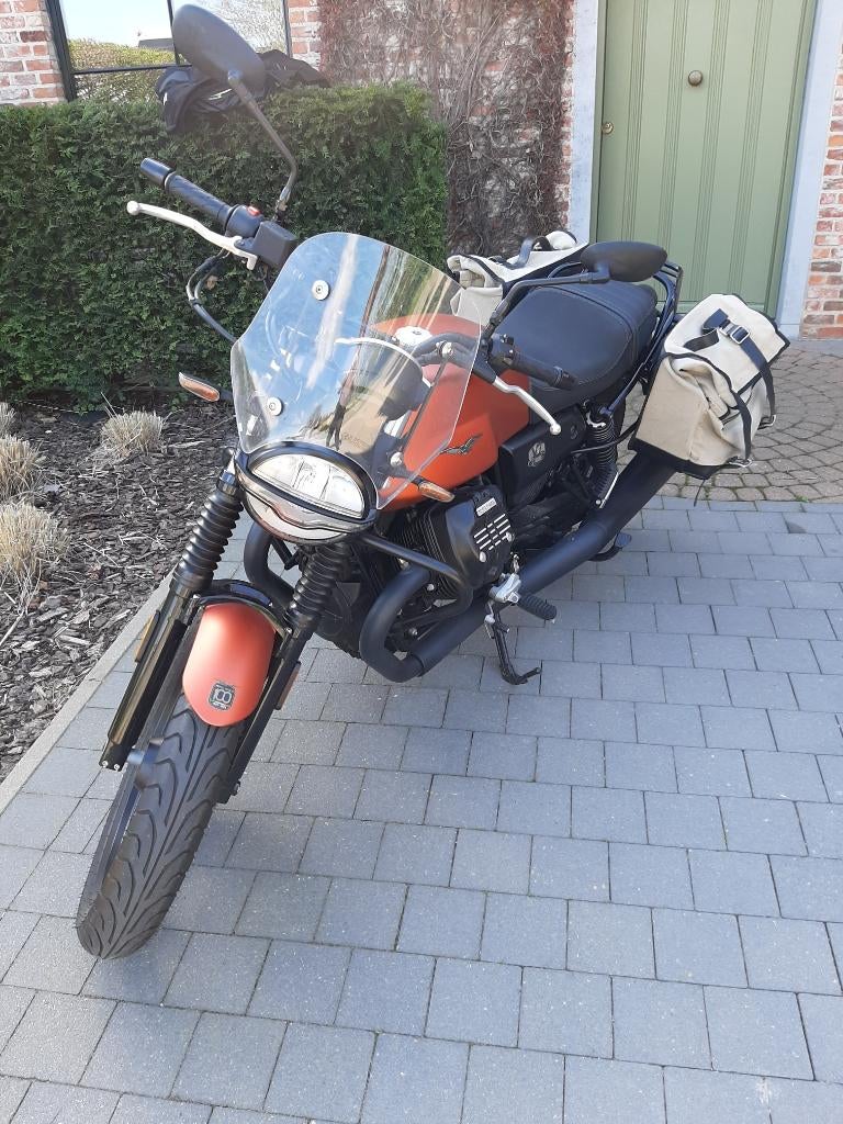 Moto Guzzi V7 III Stone 850, Motos, Motos | Moto Guzzi, Occasion, Plus de 35 kW, Particulier, Transmission par cardan