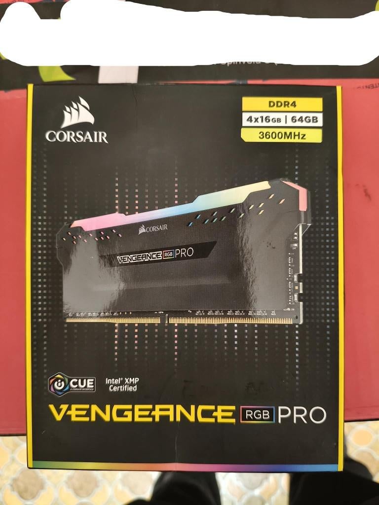 corsair vengeance 64 gb ddr4 3600 4 sticks spotprijs, Computers en Software, RAM geheugen, Ophalen, DDR4, Zo goed als nieuw, Desktop