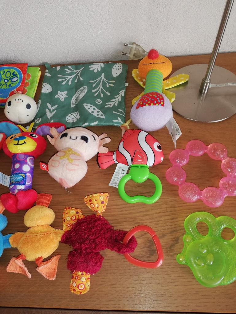 pakketten speelgoed baby, Ophalen, Zo goed als nieuw, Auto