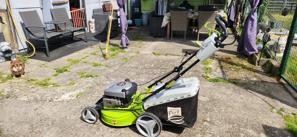 Mooie grote grasmaaier, Tuin en Terras, Grasmaaiers, Ophalen