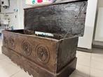 Antieke massief eiken kist, Ophalen, Eikenhout