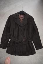 Lederen Damesjas, Ophalen