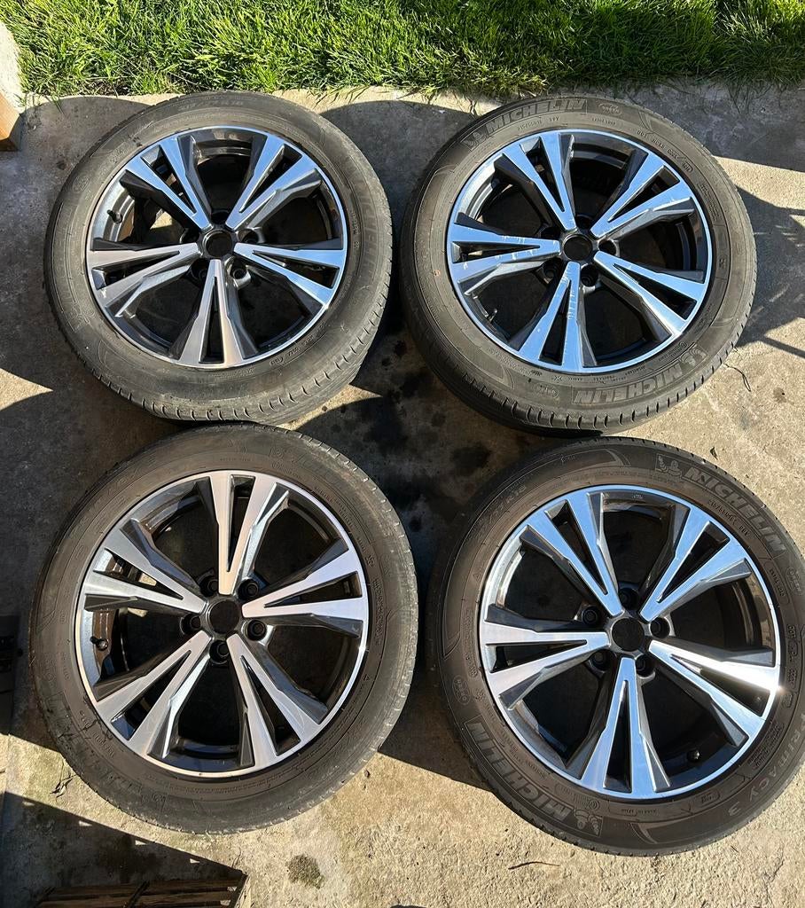 4 Nissan Qashqai 18” velgen + versleten banden + velgenboom, Autos : Pièces & Accessoires, Pneus & Jantes, Enlèvement, Pneus été