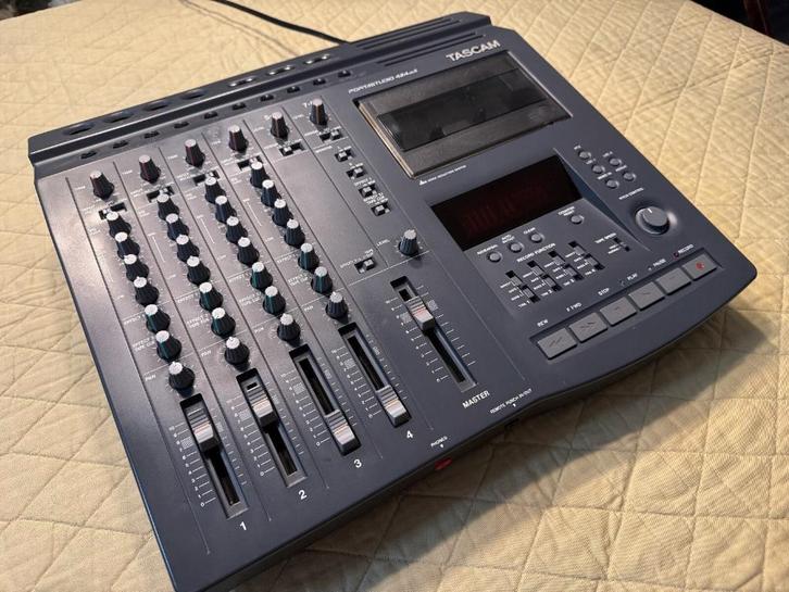 TASCAM PORTASTUDIO 424 MKII Portastudio, TV, Hi-fi & Vidéo, Appareils professionnels, Comme neuf, Audio, Enlèvement ou Envoi