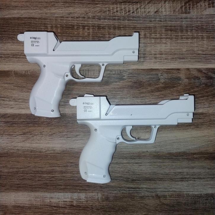 Nintendo Wii guns (BigBen), Consoles de jeu & Jeux vidéo, Consoles de jeu | Accessoires Autre, Enlèvement ou Envoi