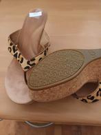 Zo goed als nieuwe "UGC" teenslippers, Ophalen of Verzenden