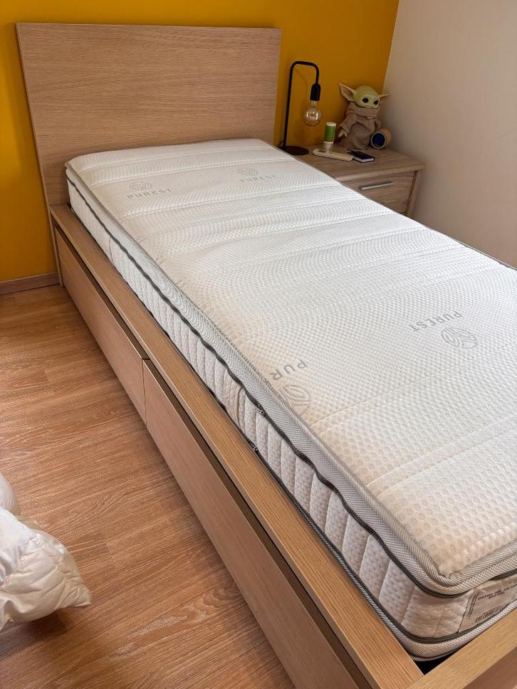 Lit sommiet matelas, Enfants & Bébés, Chambre d'enfant | Lits, Comme neuf, 180 cm ou plus, 85 à 100 cm, Lit mezzanine ou Lit superposé