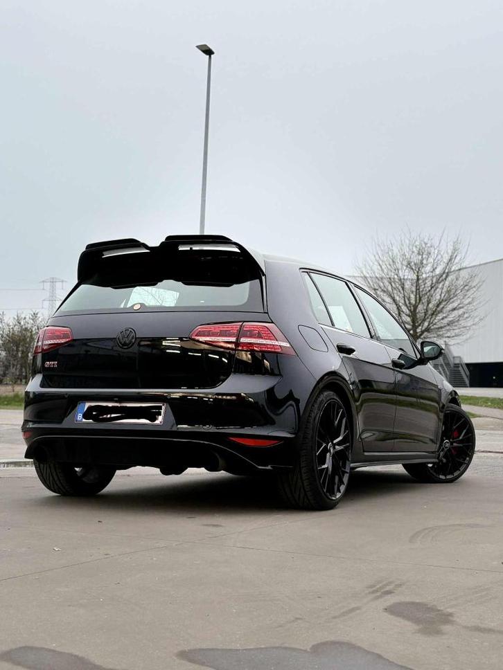 Golf GTI - Stage 2 met Downpipe, Auto's, Volkswagen, Particulier, Golf, Benzine, 5 deurs, Handgeschakeld, Zwart, Ophalen