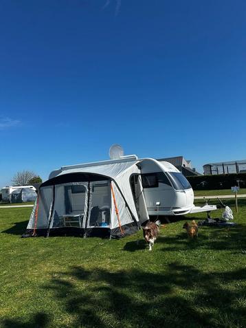 Opblazsbare Caravan voortent beschikbaar voor biedingen