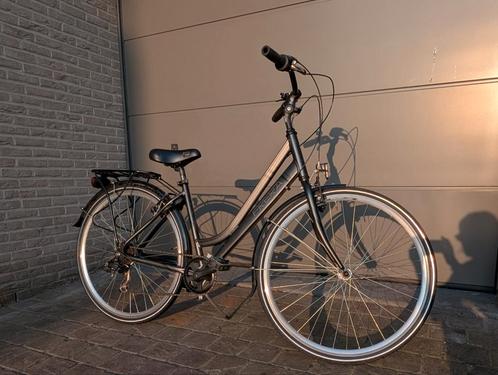 Stadsfiets Frera (size 44) (ideaal voor tieners 10-16 j), Fietsen en Brommers, Fietsen | Meisjes, Gebruikt, Versnellingen, Ophalen