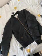 Bomber jacket zwart Pull and Bear, Kleding | Dames, Ophalen of Verzenden, Zo goed als nieuw