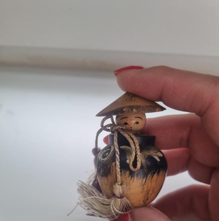 Leuke Sosaku Kokeshi, Antiek en Kunst, Kunst | Beelden en Houtsnijwerken, Verzenden