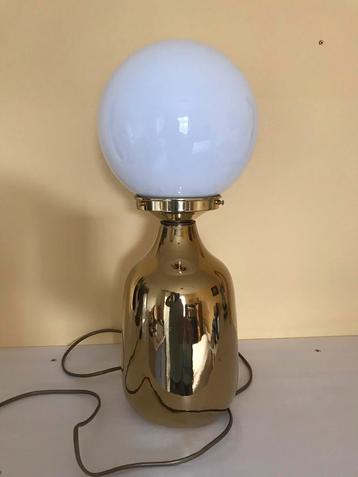 Lampe design avec boule en verre dépoli.À LED., Enlèvement ou Envoi, Comme neuf, Verre, Design.