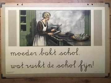 Oude Schoolplaat “ Moeder bakt schol “ beschikbaar voor biedingen