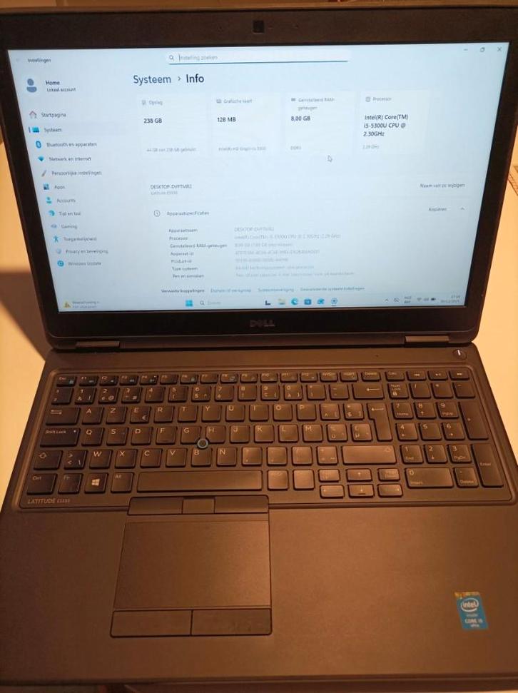 Dell laptop 15.6Inch, Computers en Software, Windows Laptops, Gebruikt, 16 inch, SSD, 2 tot 3 Ghz, 8 GB, Azerty, Verzenden