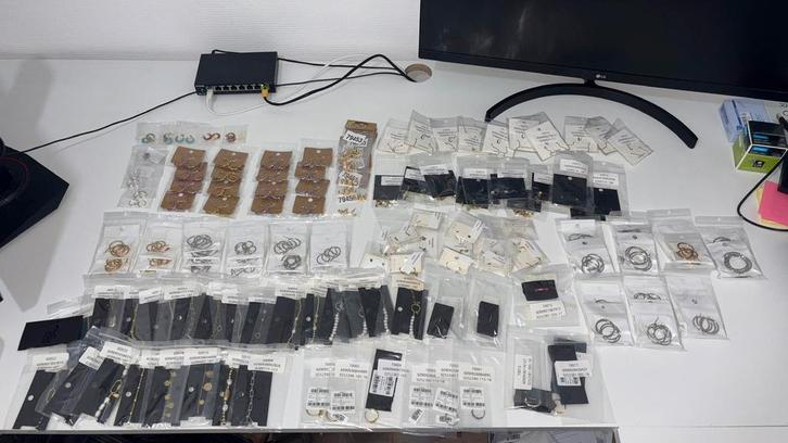 Grote partij nieuwe RVS en 925 Sterling Silver sieraden, Handtassen en Accessoires, Oorbellen, Nieuw, Ophalen