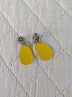 Nieuwe oorbellen, Bijoux, Sacs & Beauté, Boucles d'oreilles, Jaune, Enlèvement, Autres matériaux, Neuf