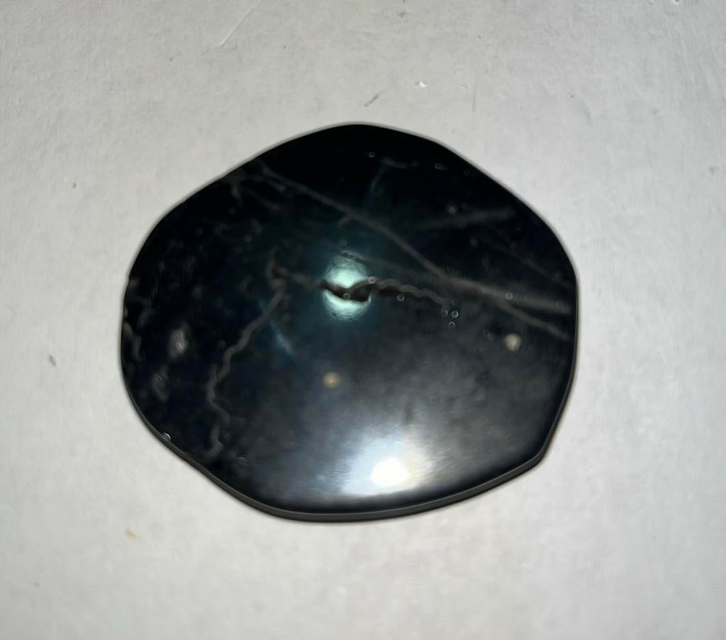 Schijfje zwarte jaspis - 17,5gram - 41mm x 36mm x 5mm, Ophalen of Verzenden, Nieuw