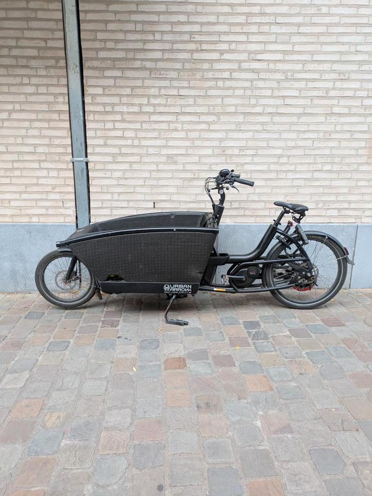 Urban Arrow Family - A rénover, Fietsen en Brommers, Fietsen | Bakfietsen, Gebruikt, Overige merken, 2 kinderen, Elektrisch, Ophalen