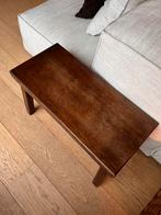 3 houten tafeltjes, Ophalen