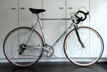 vélo de route vintage rétro Kettler « The Green Hornet » disponible aux enchères