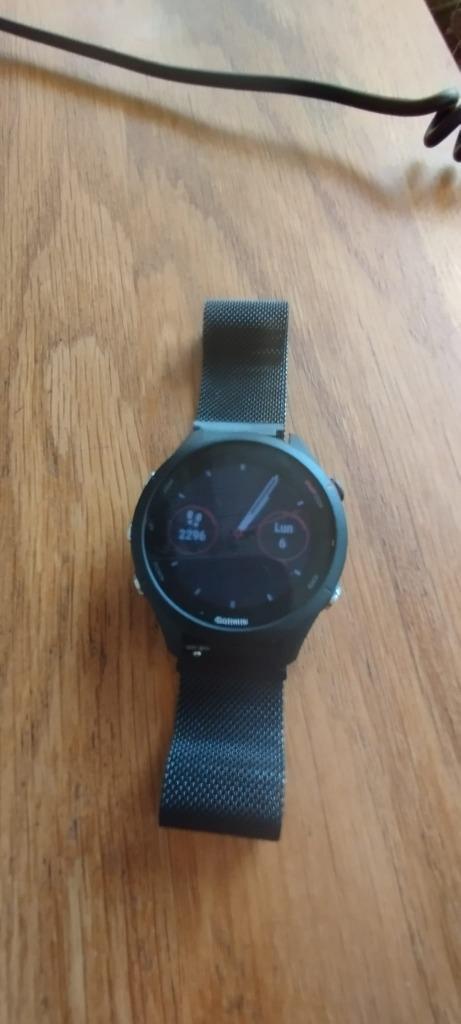 garmin forerunner 255s, Handtassen en Accessoires, Sporthorloges, Zo goed als nieuw, Zwart, Calorieverbanding, Conditie, GPS, Hartslag