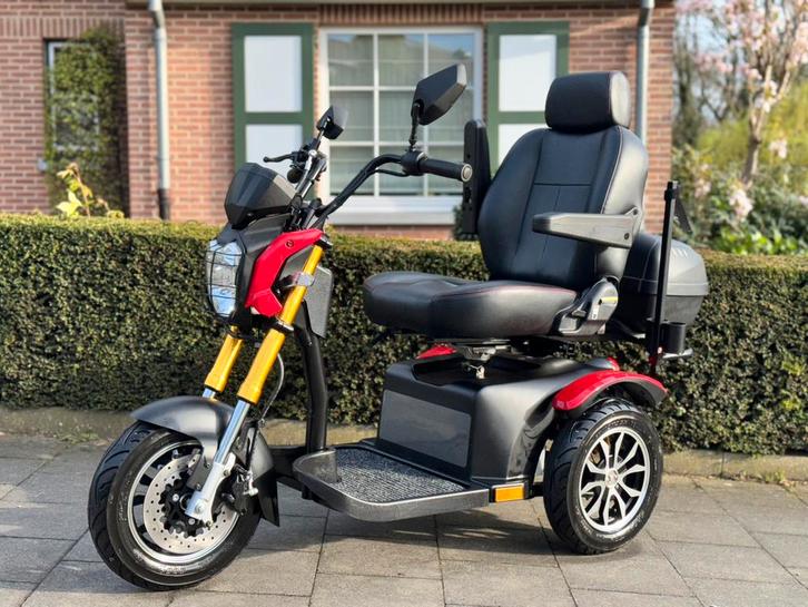 Lux Scootmobiel Shoprider Driewiel Invalide scooter, Diversen, Rolstoelen, Zo goed als nieuw, Elektrische rolstoel, Inklapbaar