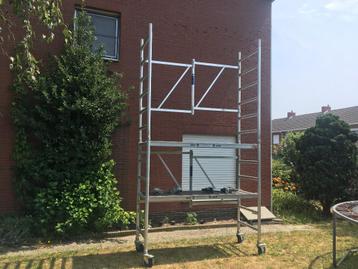 STELLING TE HUUR beschikbaar voor biedingen