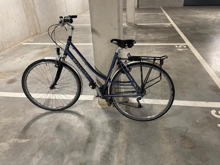Giant stadsfiets, Fietsen en Brommers, Fietsen | Dames | Damesfietsen, Gebruikt, Giant, Versnellingen, 56 cm of meer, Ophalen