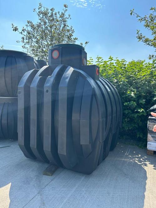 PVC regenwaterput Carat S 2700 L, Tuin en Terras, Regentonnen, Nieuw, Kunststof, 150 liter of meer, Verzenden