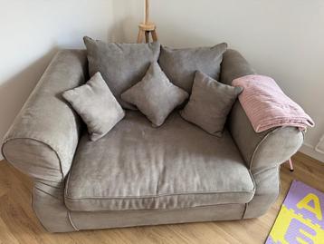 Daim zetel te koop! Prijs o.t.k, 100 à 125 cm, Banc droit, Comme neuf, Enlèvement