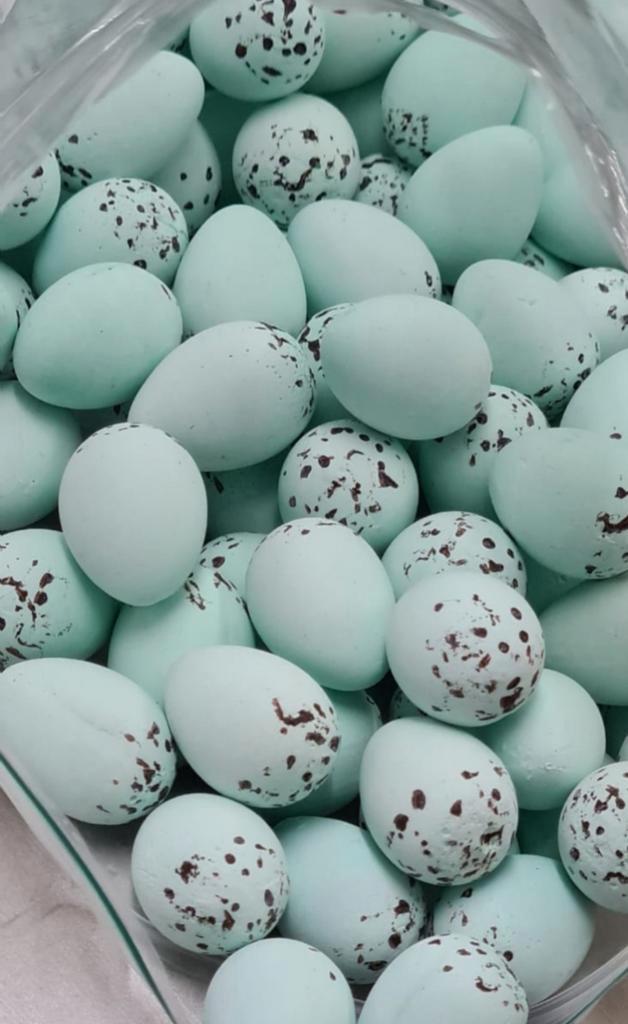 Porseleinen kunsteieren goudvink, Dieren en Toebehoren, Vogels | Overige Vogels, Wildzangvogel, Meerdere dieren, Geringd