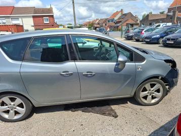 Opel meriva b, Enlèvement, Opel