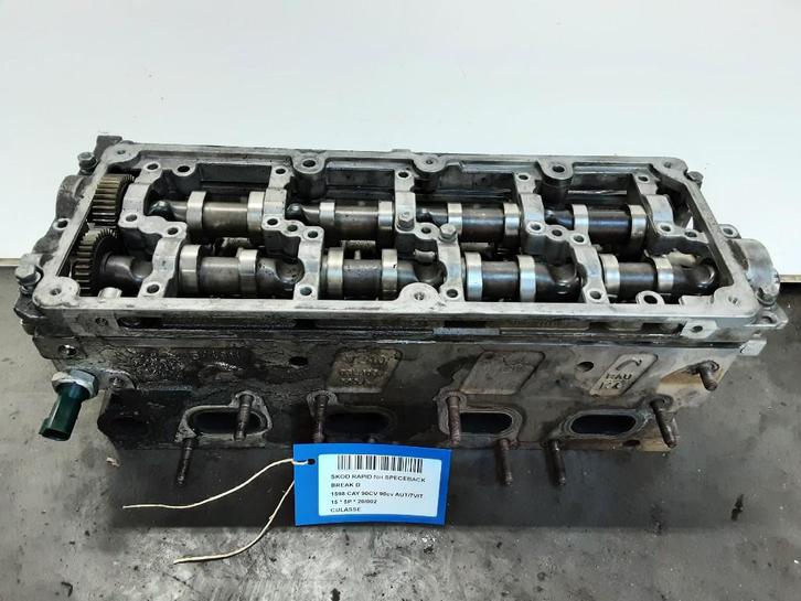 CILINDERKOP Skoda Rapid (01-2012/12-2019), Auto-onderdelen, Motor en Toebehoren, Skoda, Gebruikt