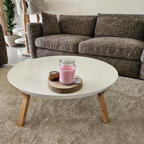 Kave Home - Dilos salontafel wit en es Ø 90 cm, Huis en Inrichting, Tafels | Salontafels, Zo goed als nieuw, Minder dan 50 cm