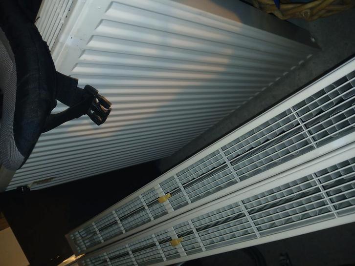 Lot de 3 radiateurs/Chauffage en bon état 70x120 & 90x90, Doe-het-zelf en Bouw, Verwarming en Radiatoren, Gebruikt, Radiator, Ophalen