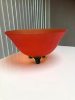 Schaal in gekleurd glas rood, Enlèvement, Comme neuf, Verre, Balance