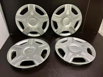 4 wieldoppen Ford Fiesta ka 14" beschikbaar voor biedingen