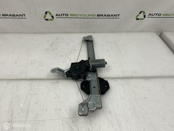Raammechaniek Rechts Achter Dacia Sandero 2 827206057R beschikbaar voor biedingen