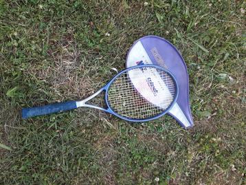 Tennisracket beschikbaar voor biedingen